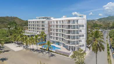 Hotel Clarita's Beach Bar & Resort photo 2