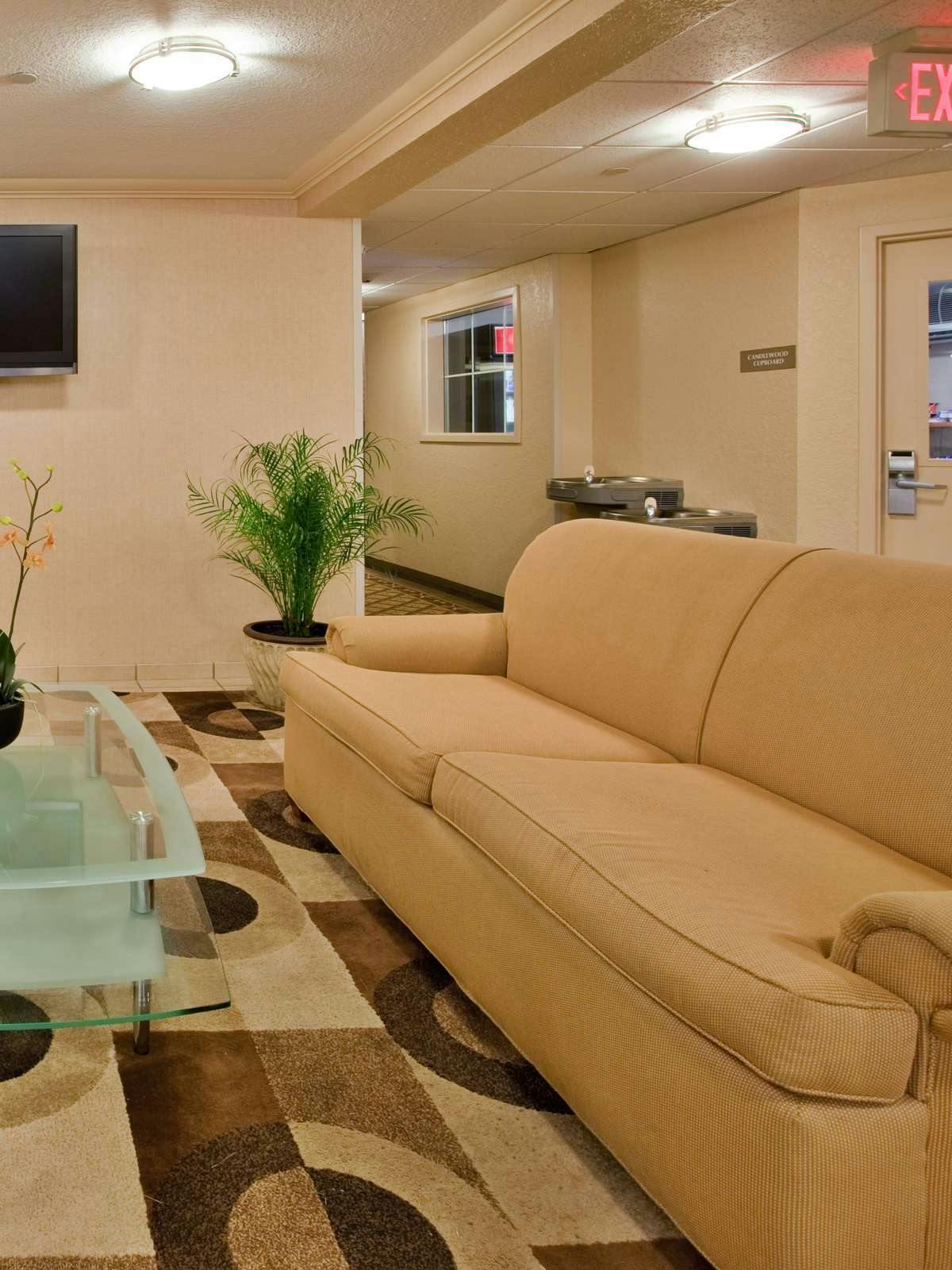 Hotel Candlewood Suites Chesapeake/Suffolk photo 3