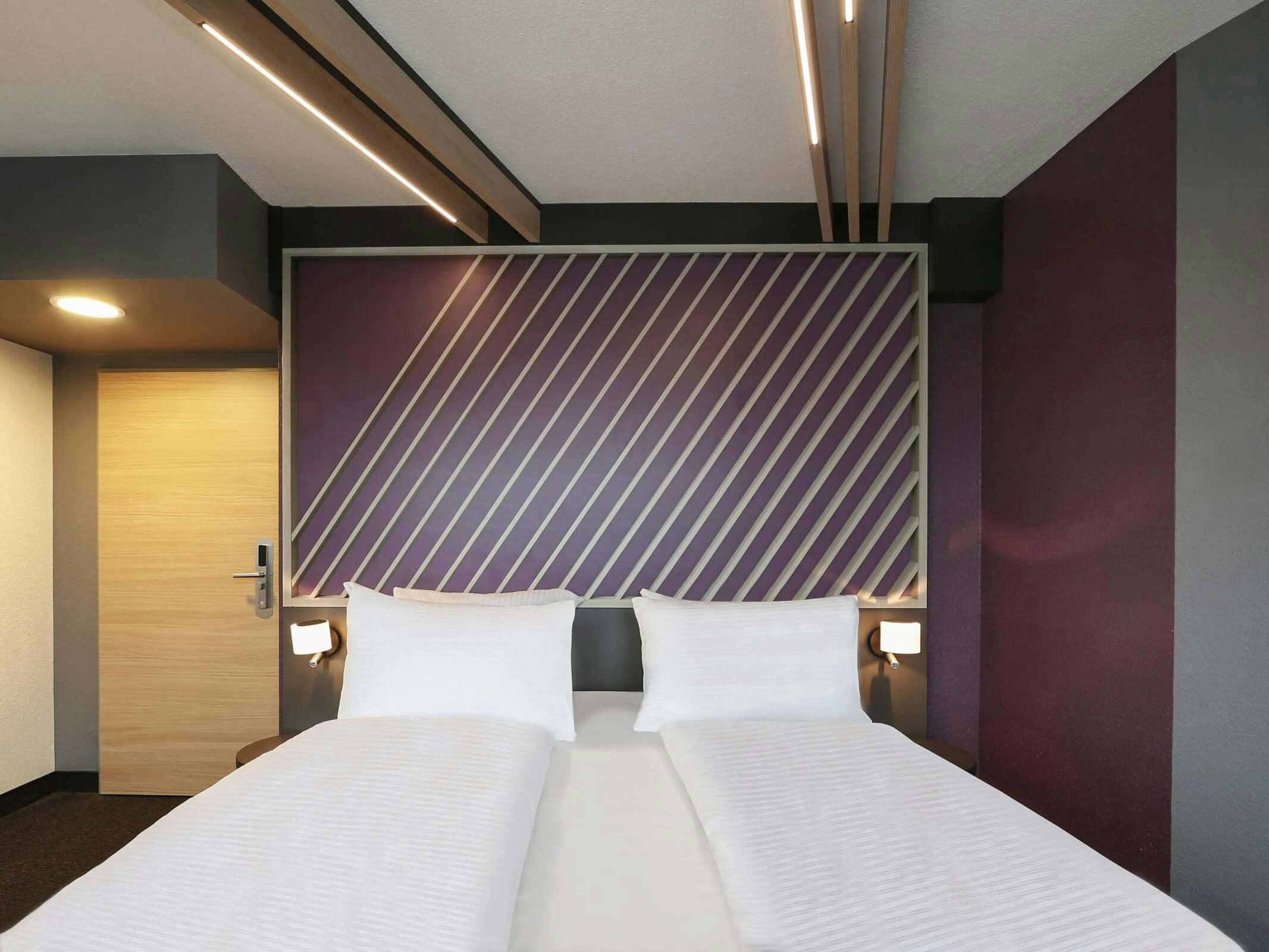 Hotel B&B HOTEL Berlin City-West photo 3