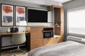 Hotel AmericInn Urbana photo 3