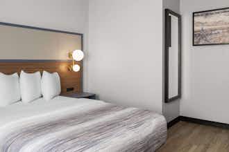 Hotel AmericInn Urbana photo 2