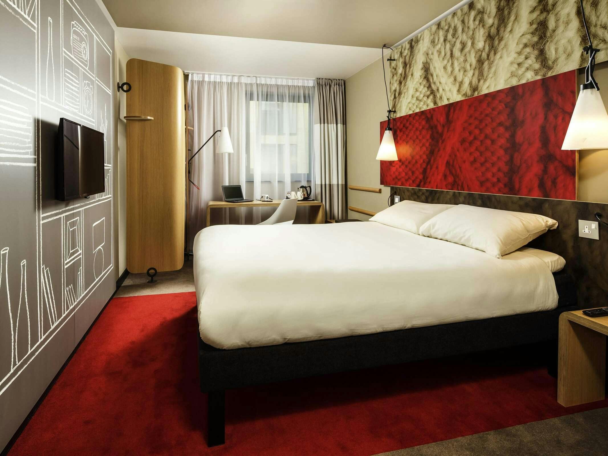 Hotel Ibis Cambridge Central Station photo 5