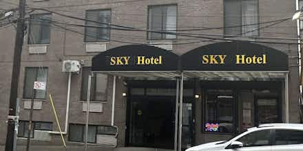 Hotel Sky Hotel Flushing photo 3