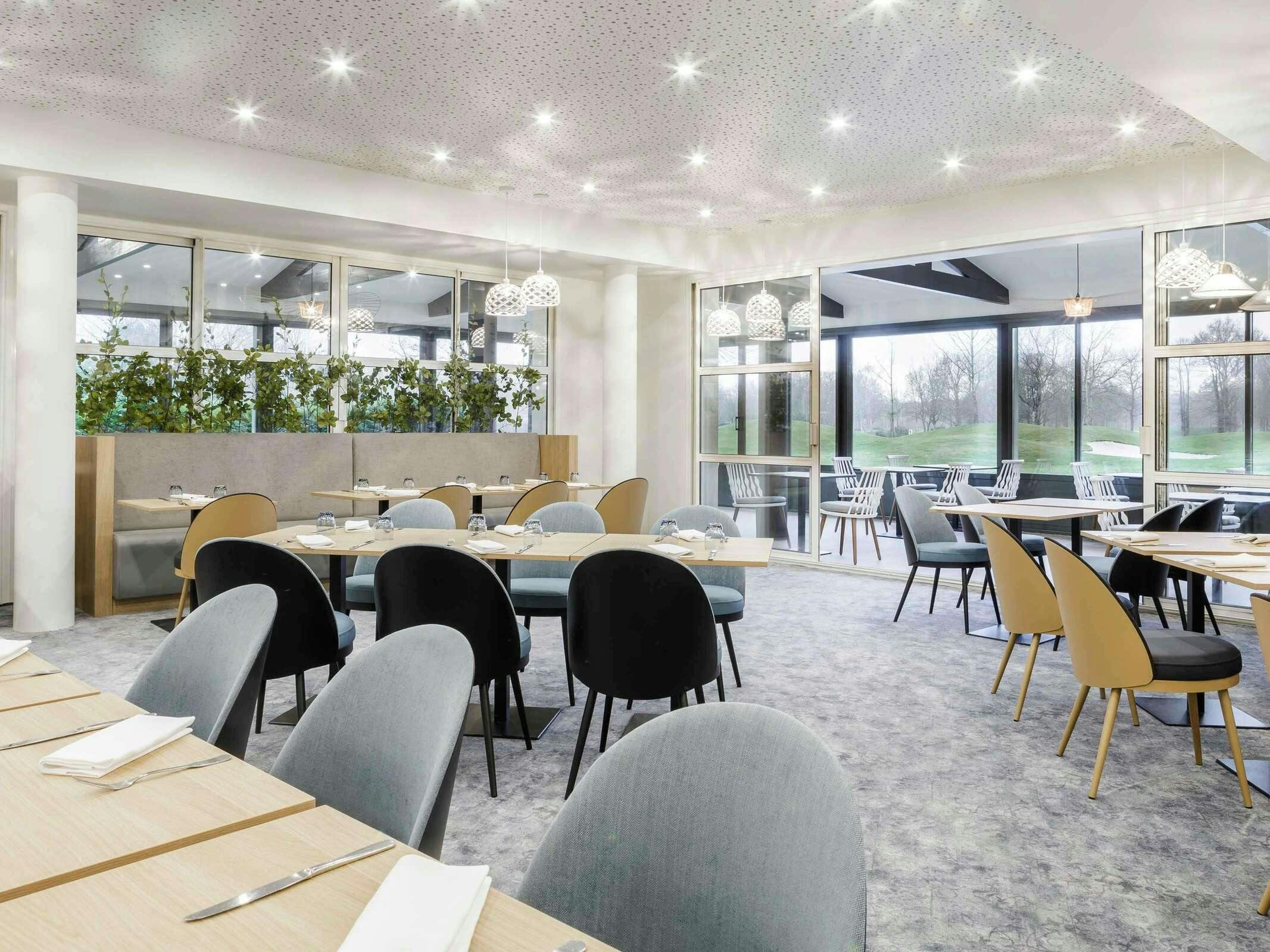 Hotel Hôtel Mercure Orléans Portes De Sologne photo 3