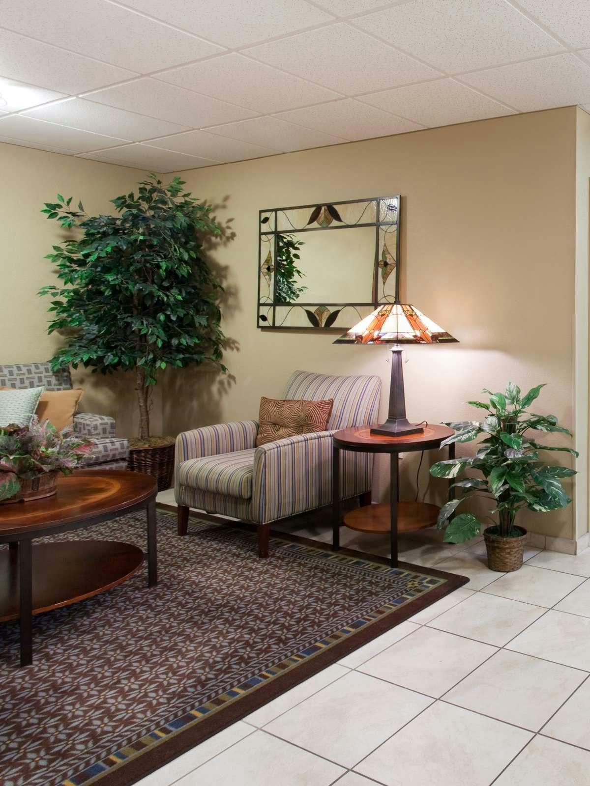 Hotel Candlewood Suites Cheyenne photo 3