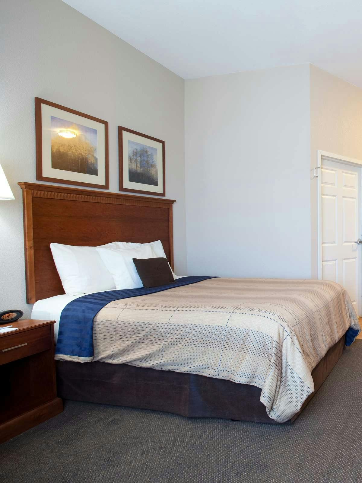 Hotel Candlewood Suites Cheyenne photo 1