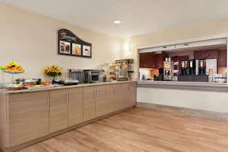 Hotel Days Inn - Ottawa Airport photo 4