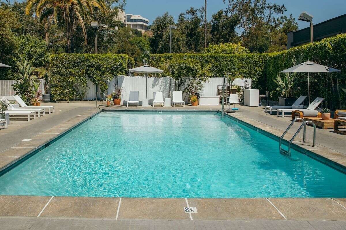 Luxe Sunset Boulevard Hotel