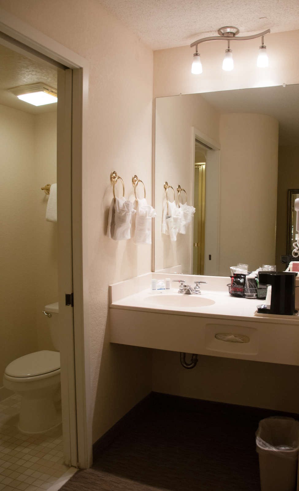 Hotel Sleep Inn Kansas City International Airport photo 3