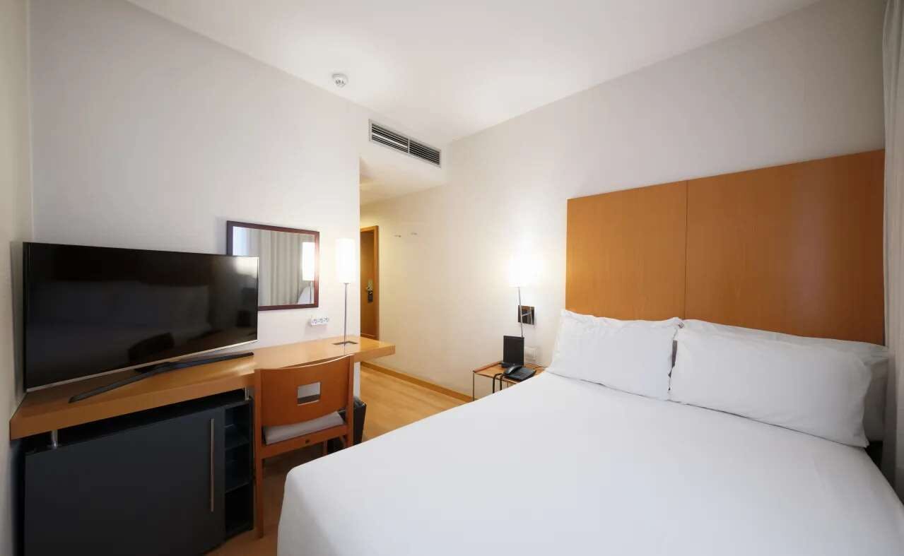 Hotel Catalonia Barcelona Beach photo 1