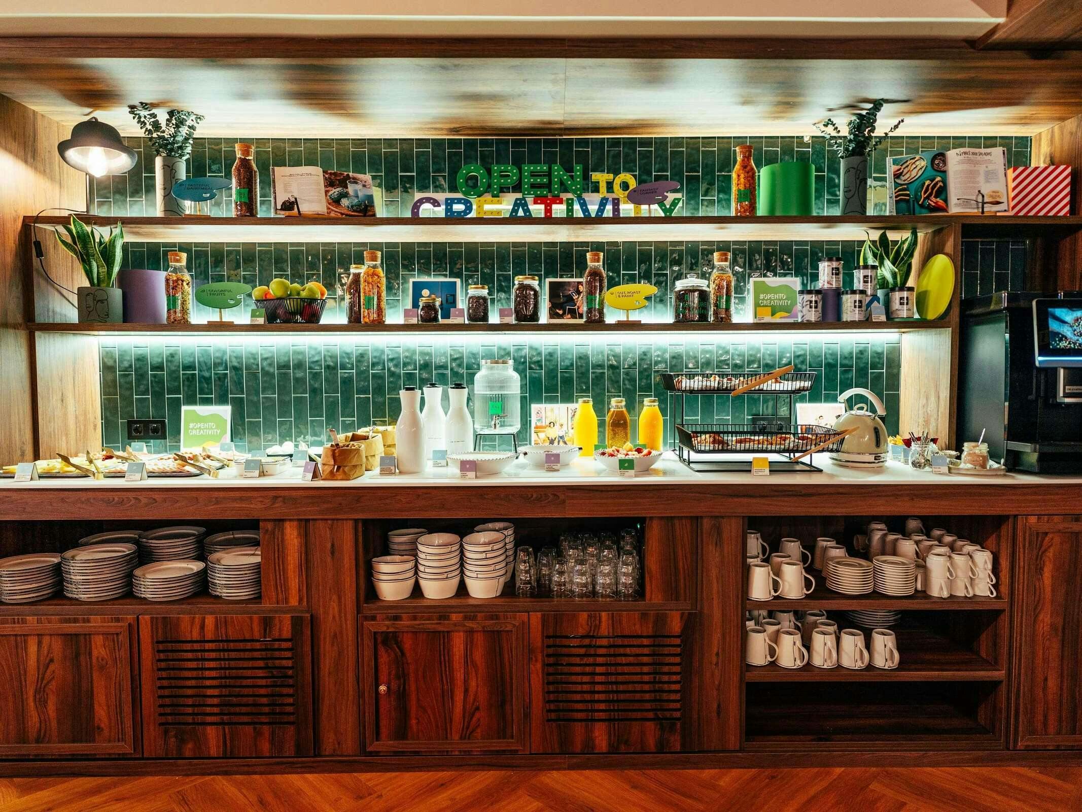 Hotel Ibis Styles Madrid Centro Maravillas photo 1