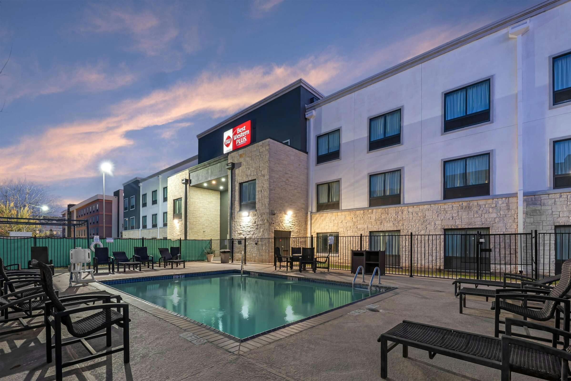 Best Western Plus Austin Airport Inn & Suites