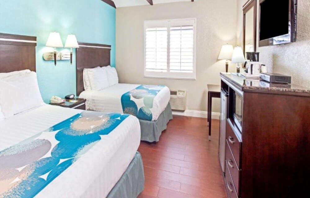 Hotel Cabana Inn & Suites photo 1