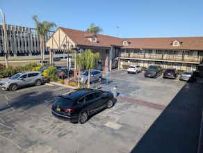 Hotel Cabana Inn & Suites photo 4