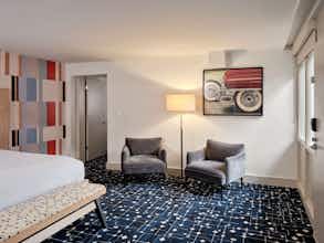 Hotel Colony House Motor Lodge photo 1