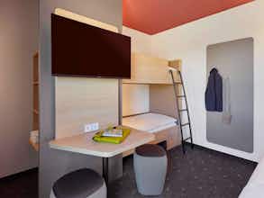 Hotel B&B HOTEL Frankfurt City-Ost photo 4