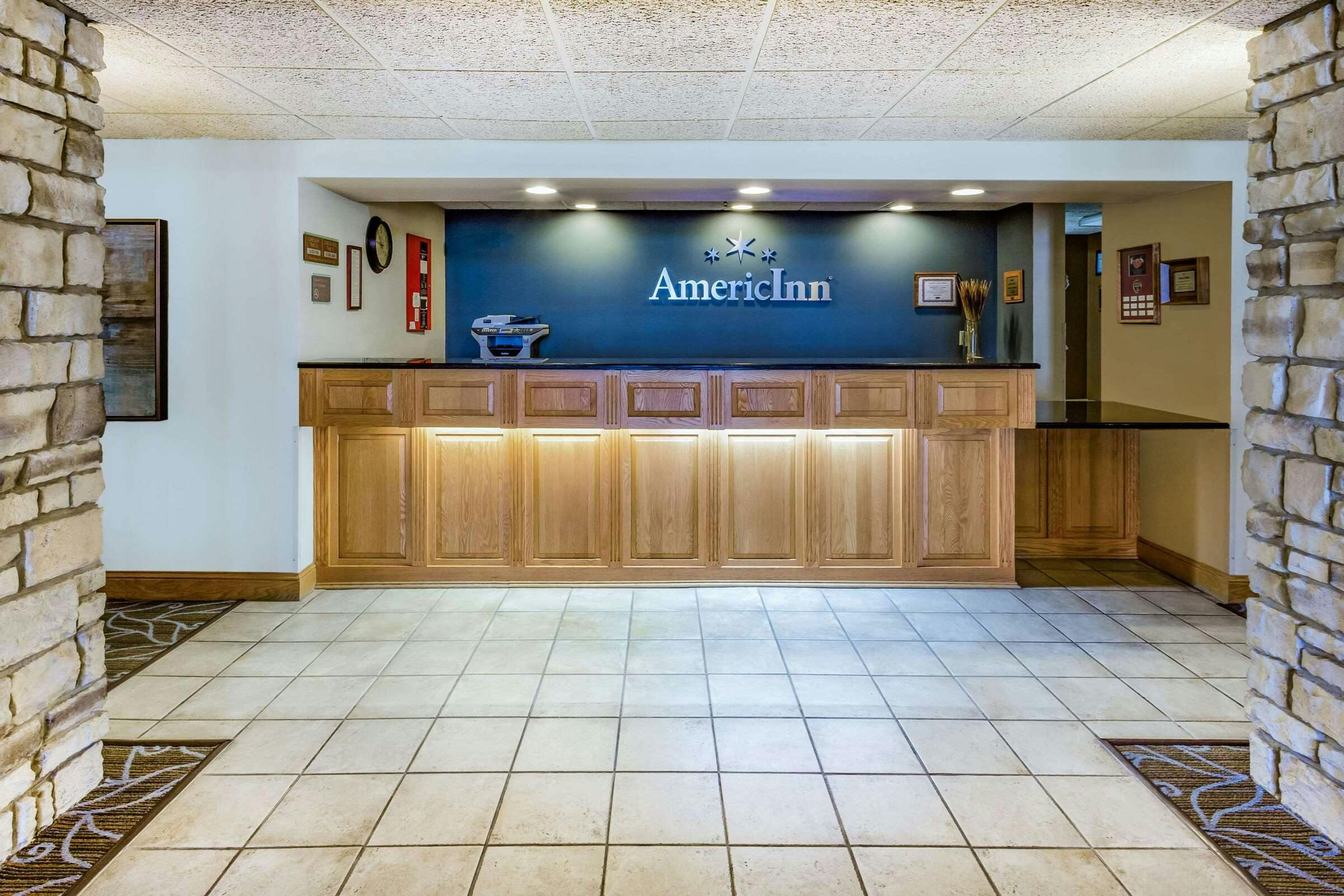 Hotel AmericInn Prnctn MN photo 4