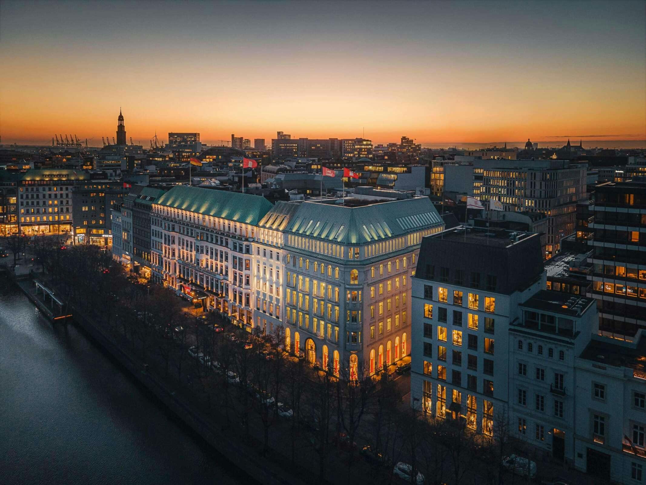 Fairmont Hotel Vier Jahreszeiten Hamburg