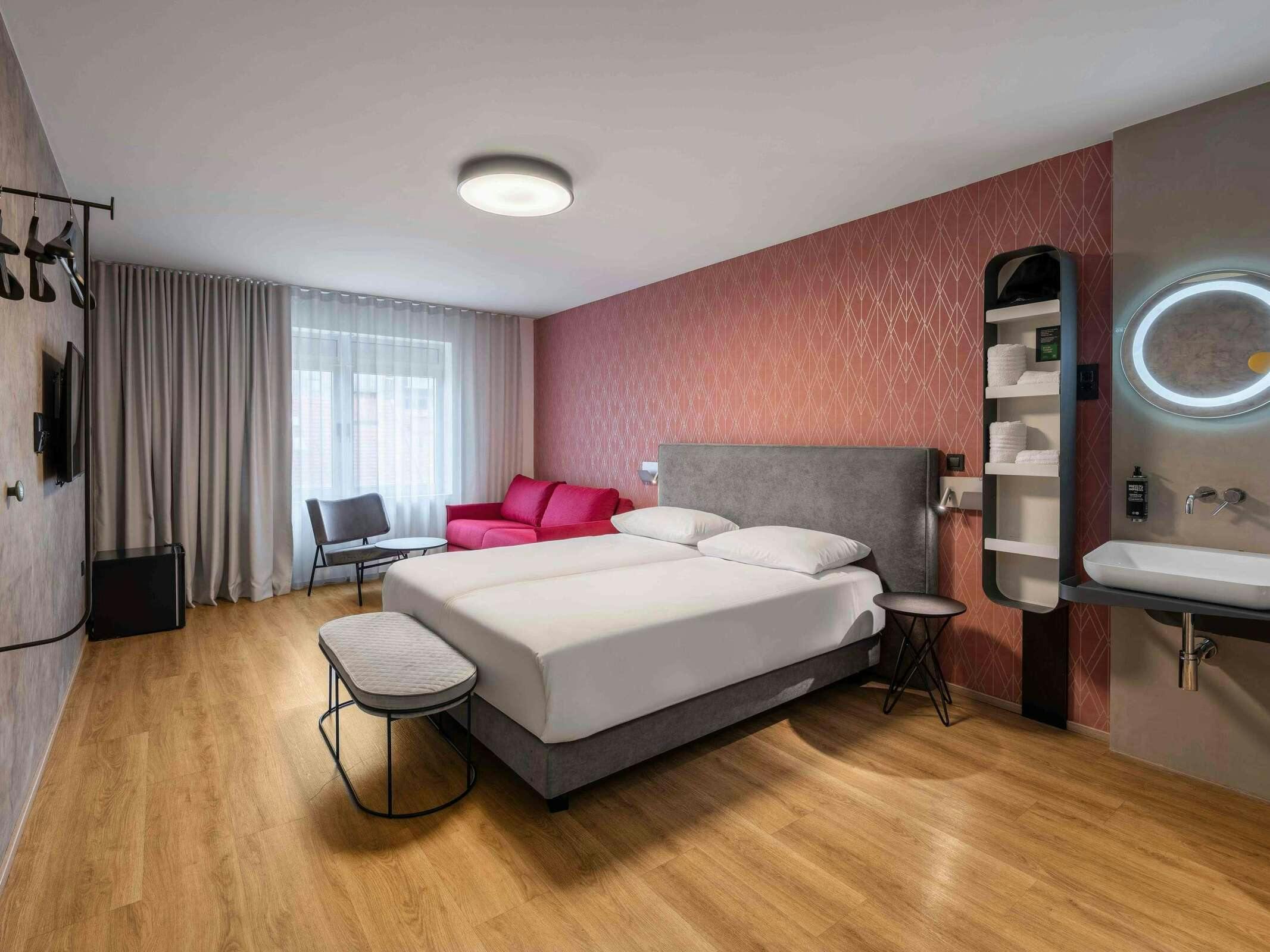 Hotel Ibis Styles Ljubljana Centre photo 5