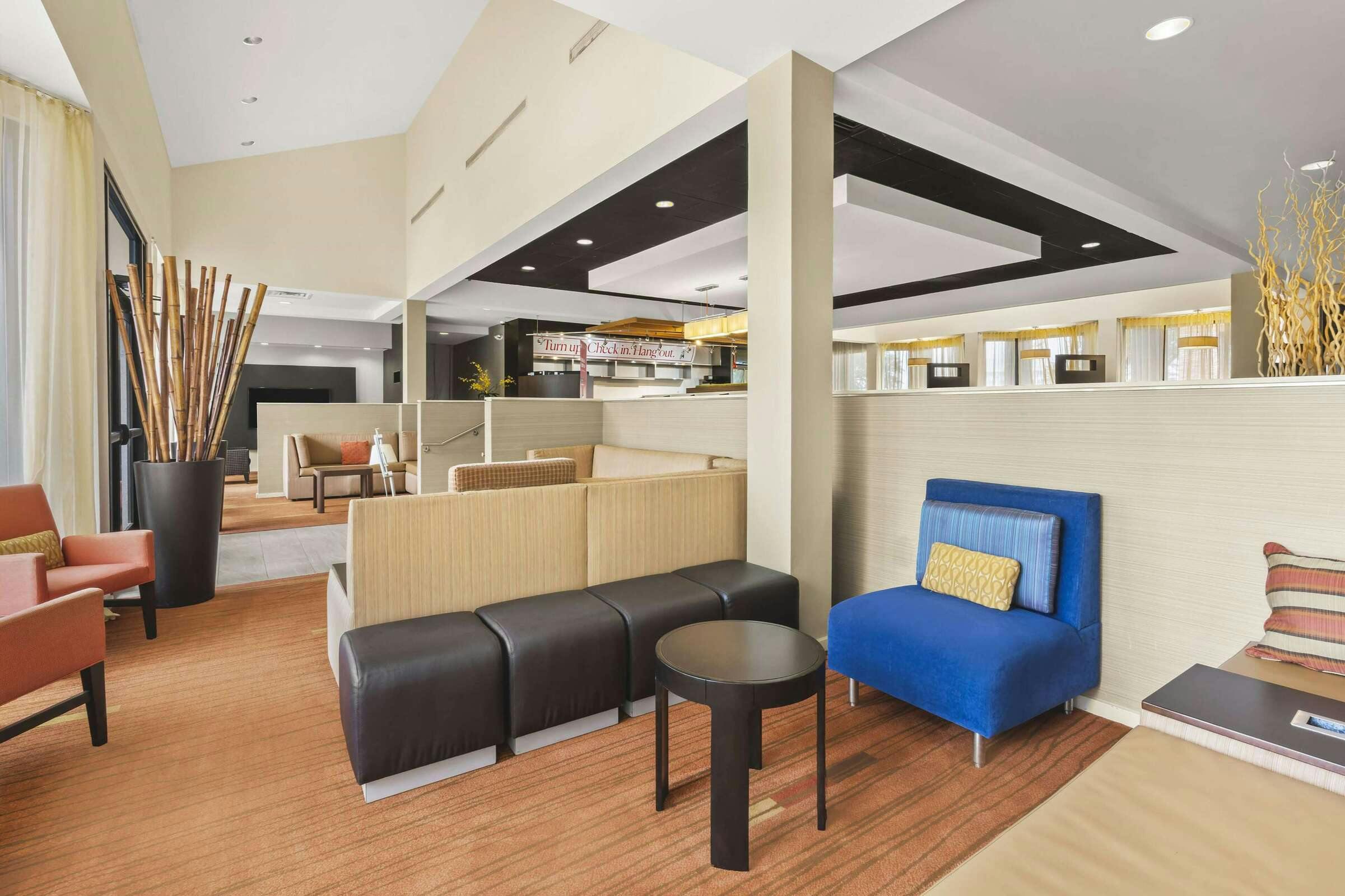 Hotel Super 8 Dallas Love Field photo 3