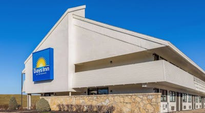 Days Inn Kansas City NE