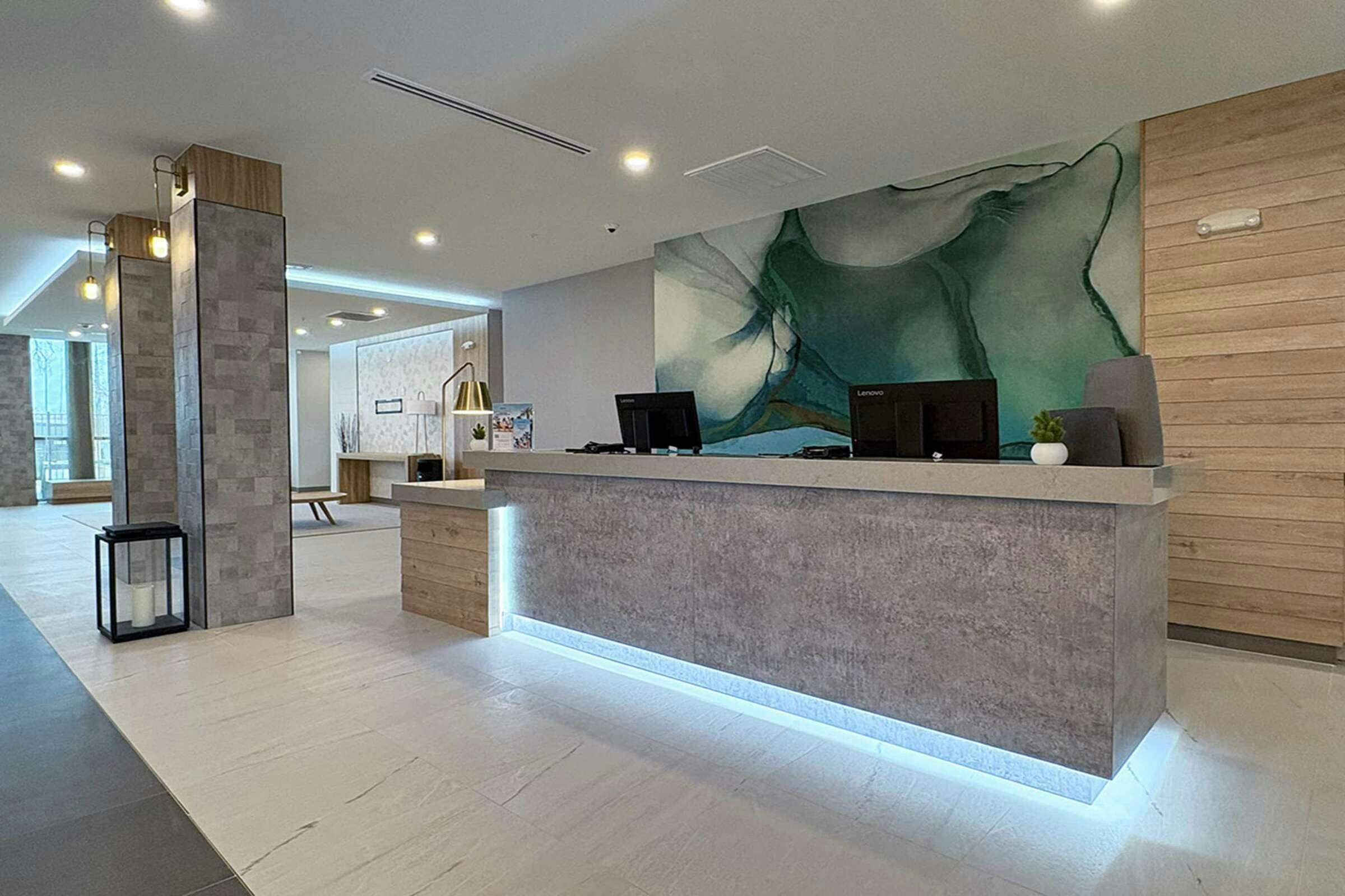 Hotel Wyndham Garden Anna photo 1