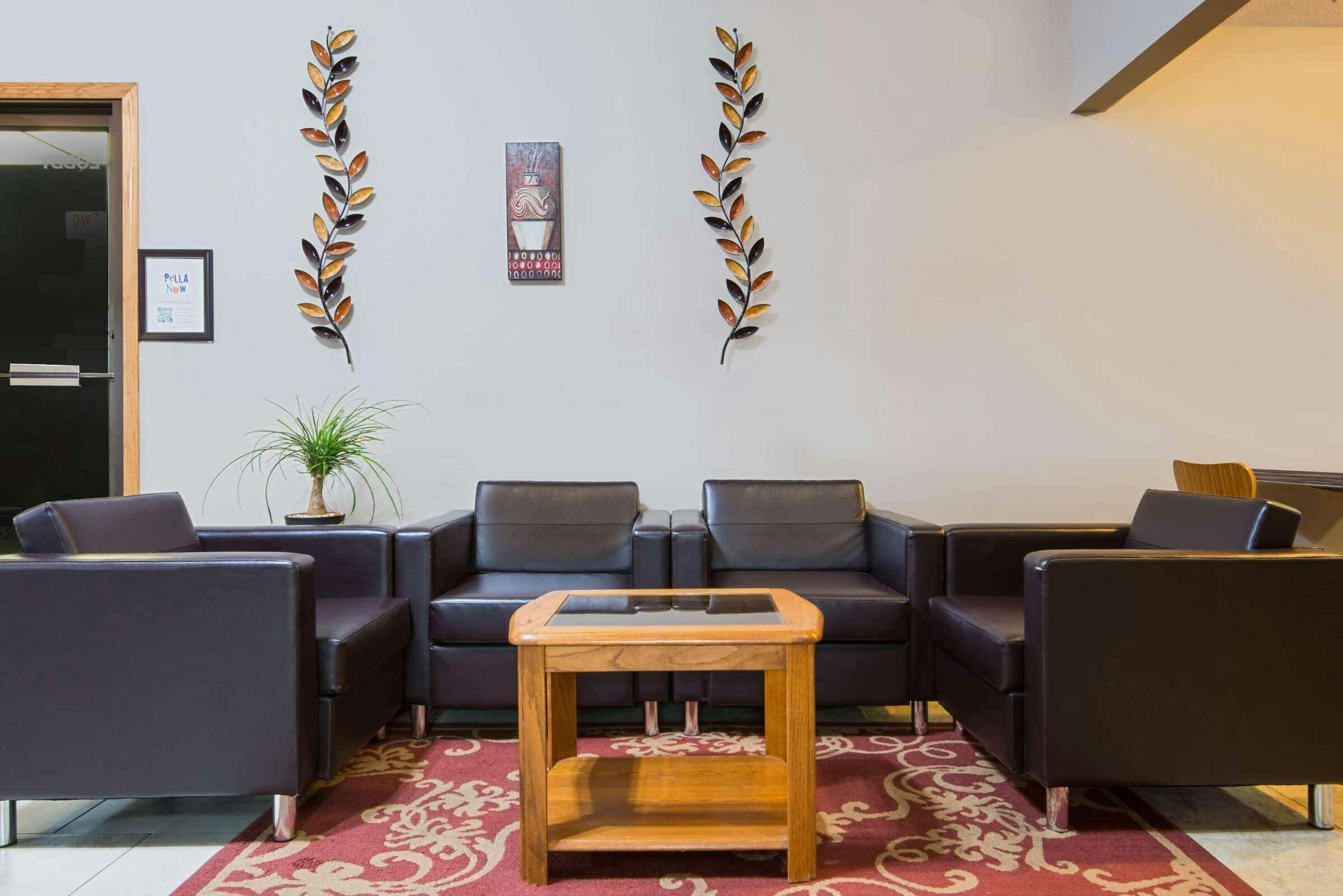 Hotel Super 8 Pella photo 1