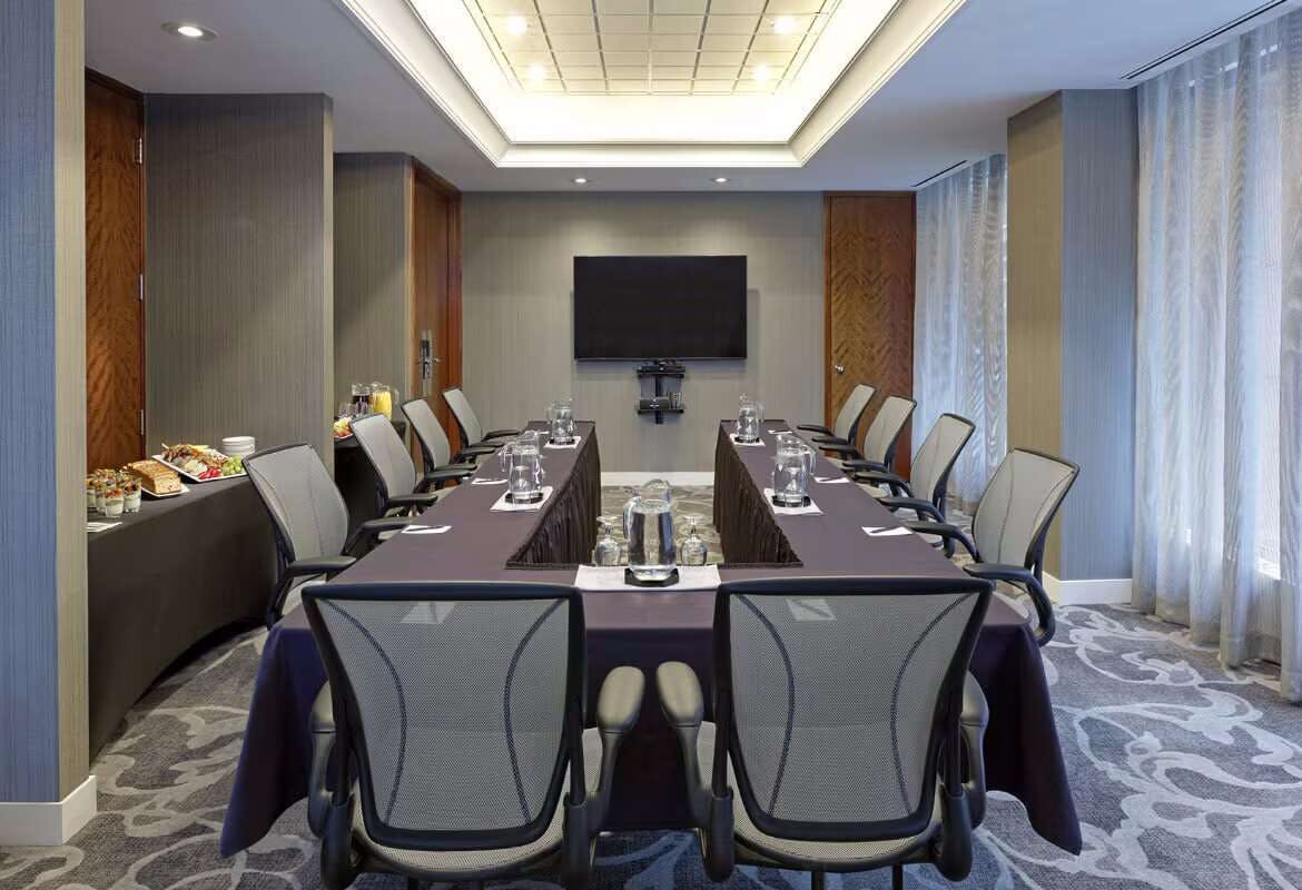 Hotel Cambridge Suites Hotel - Toronto photo 1