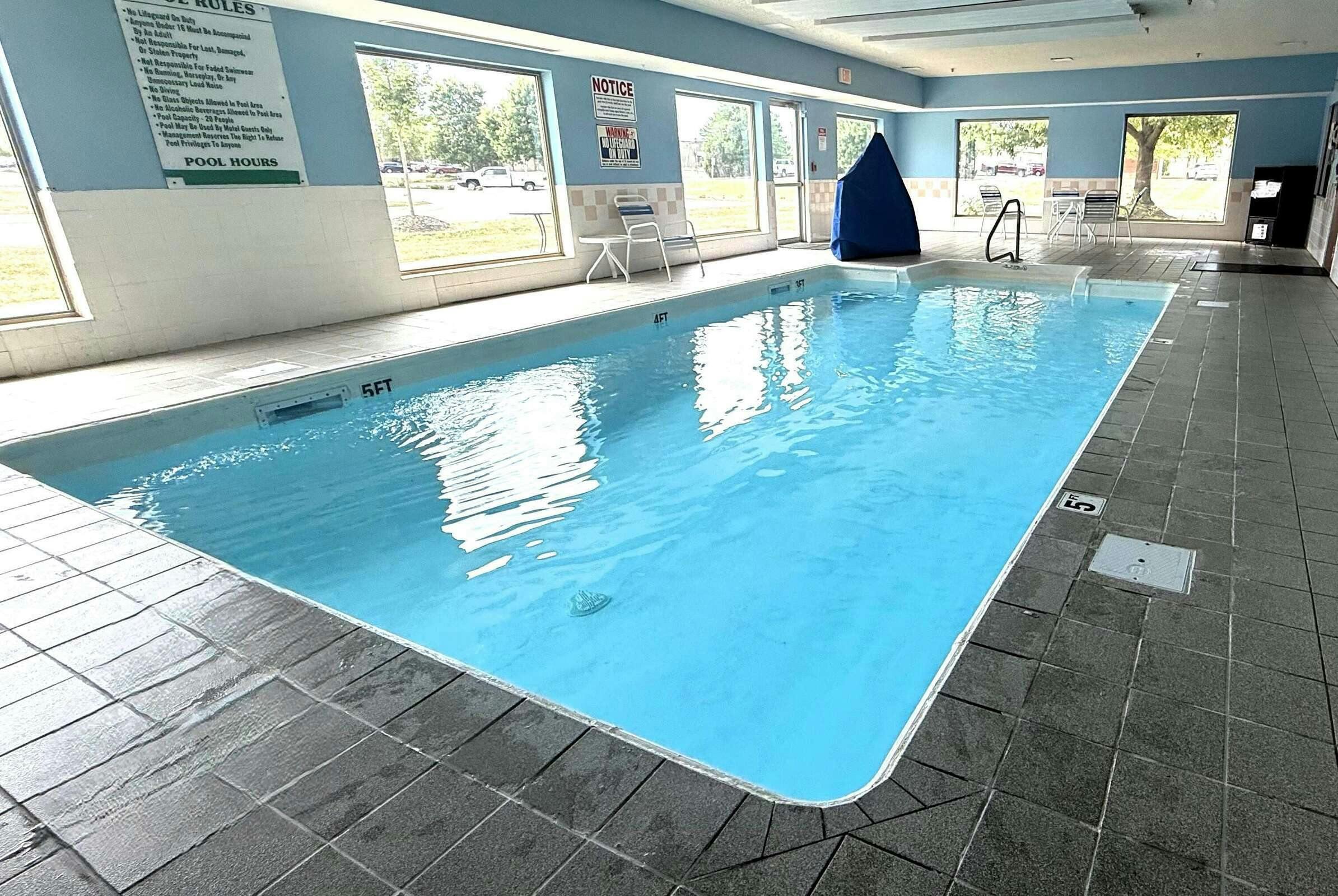 Hotel Super 8 by Wyndham Kokomo photo 5