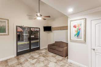 Hotel Travelodge Hemet CA photo 2