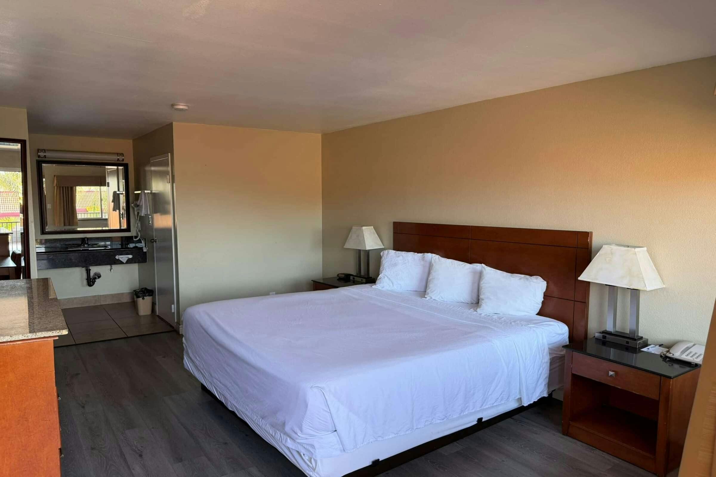 Hotel Travelodge Hemet CA photo 5