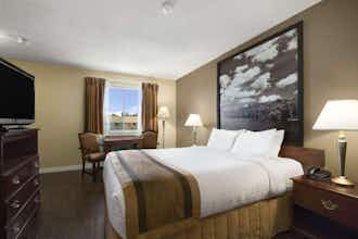 Hotel Super 8 Brockville photo 5