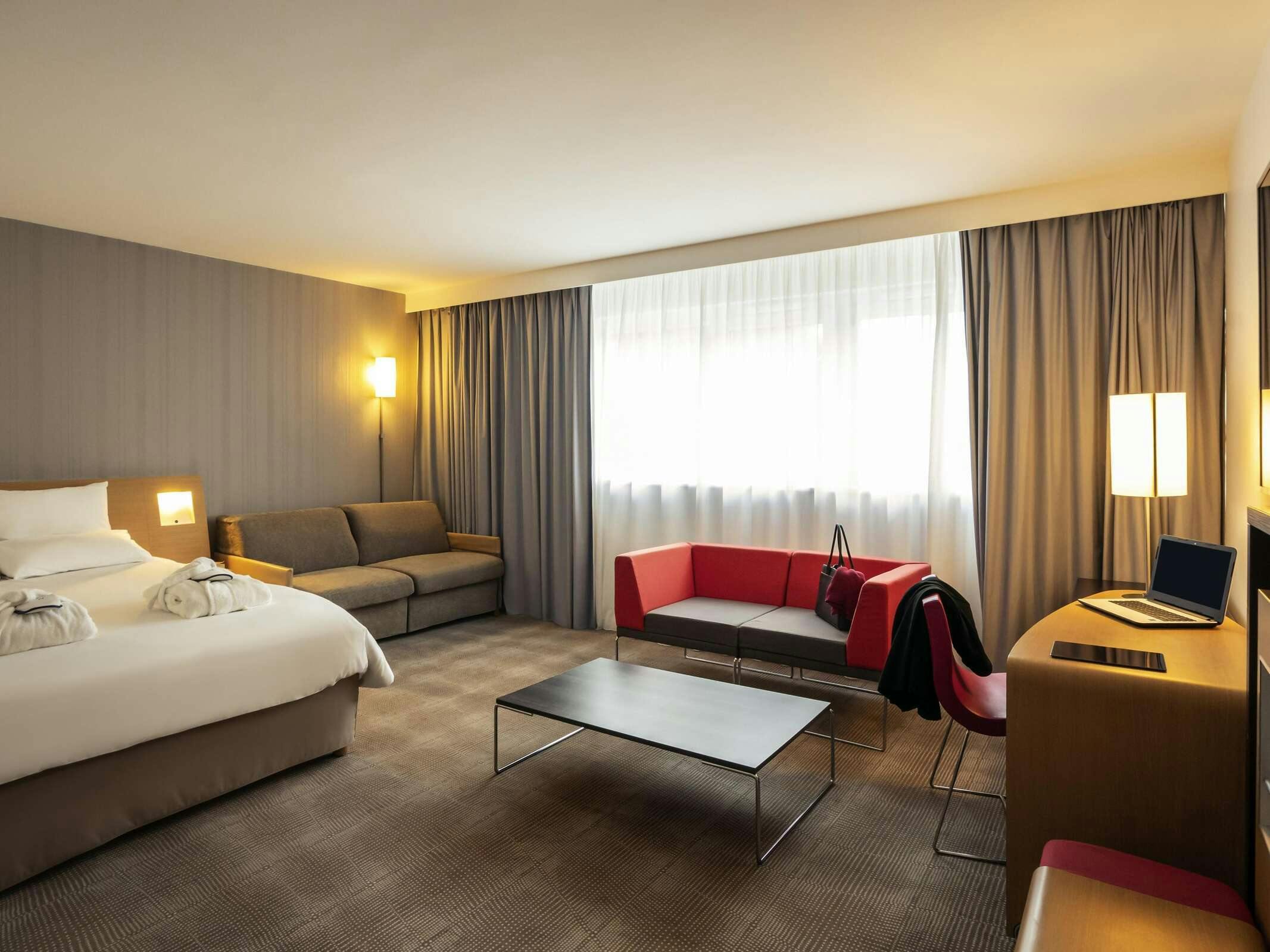 Hotel Novotel Survilliers Saint Witz photo 1