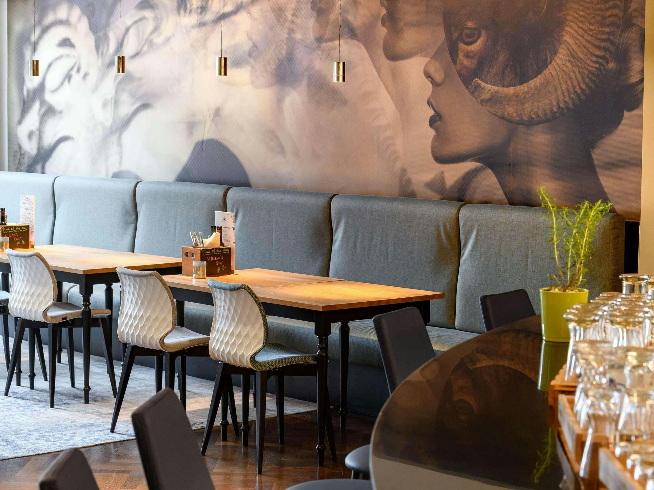 Hotel Mercure Hotel Freiburg Am Muenster photo 5