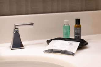 Hotel The Westin Chicago Lombard photo 3