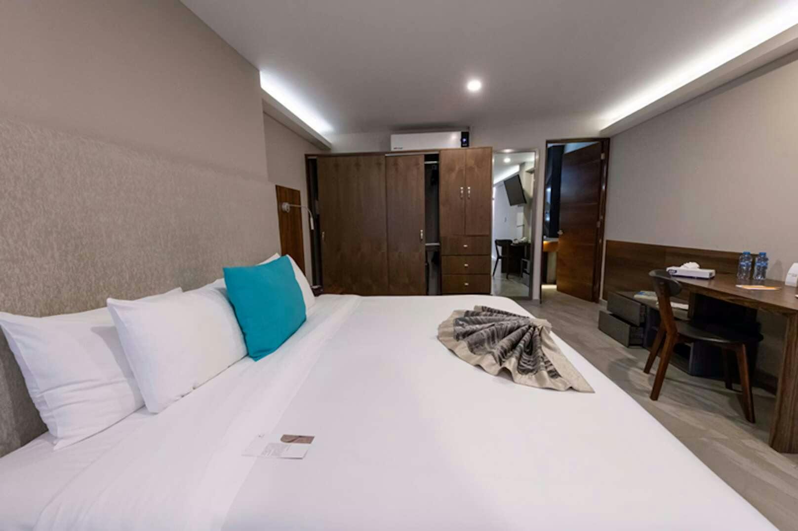 Hotel J Towers photo 5