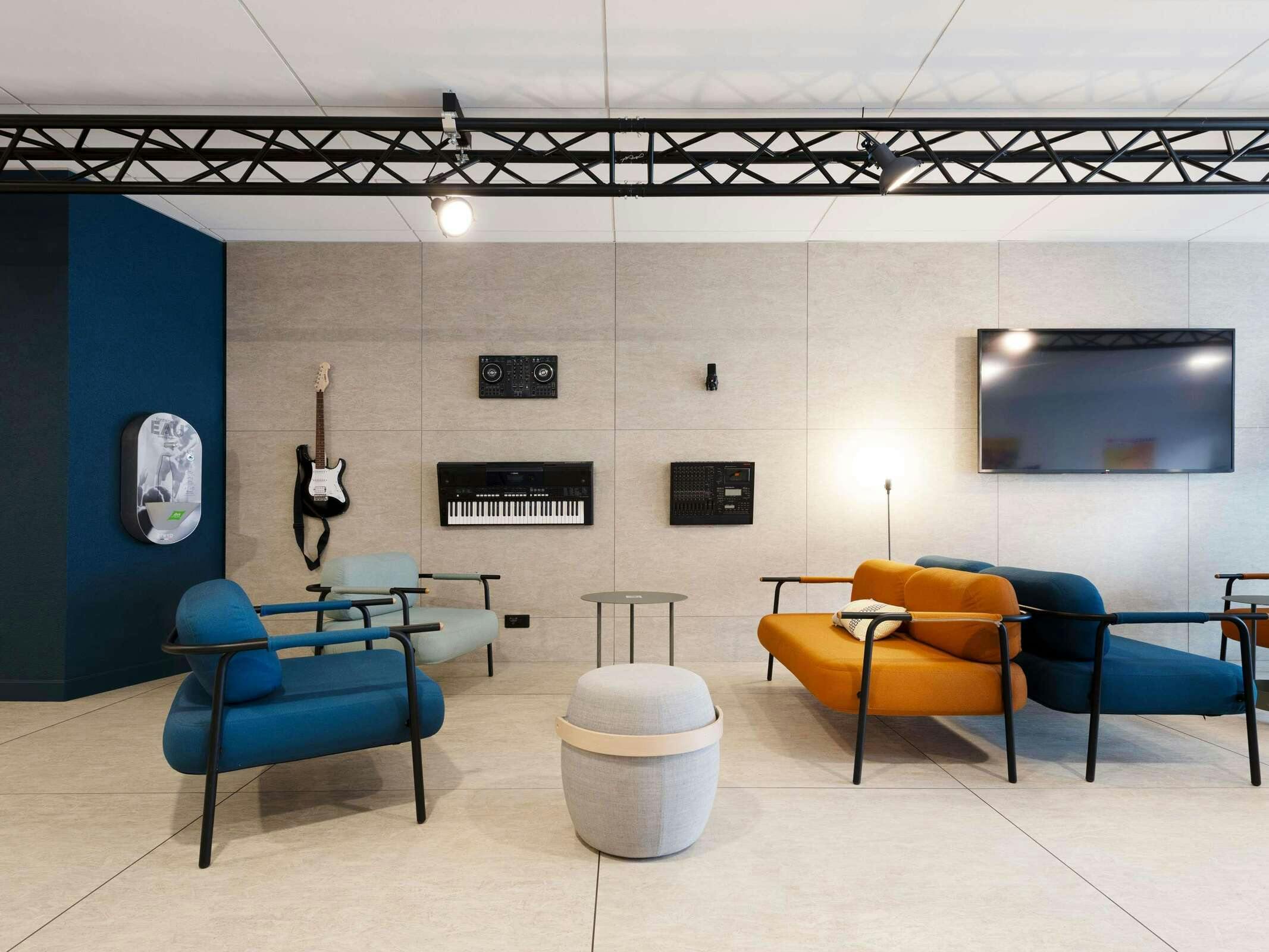 Hotel Ibis Styles Nancy Centre Gare photo 3