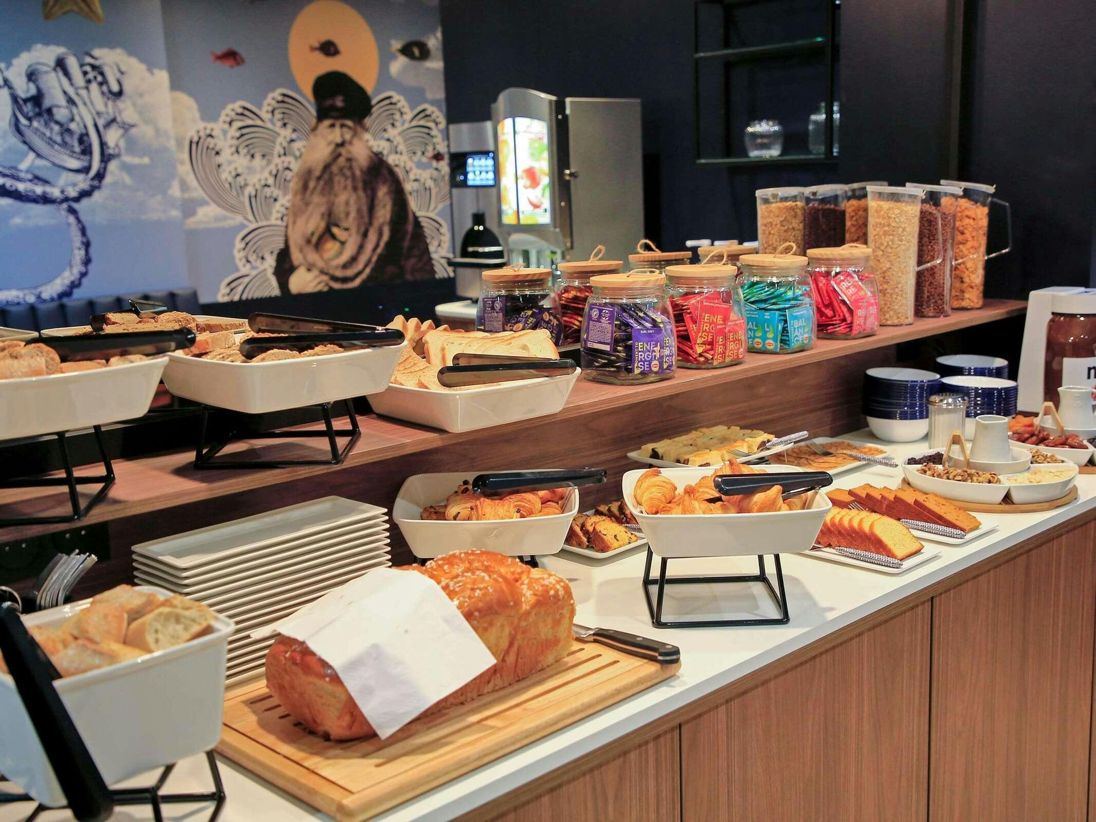 Hotel Ibis Styles Saint Malo Centre Historique photo 3