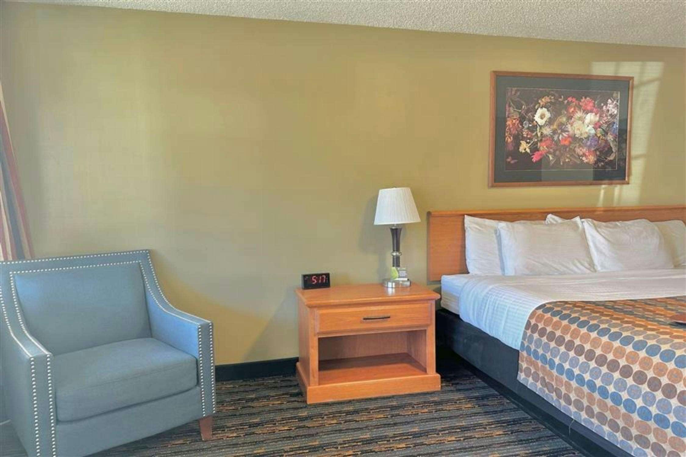 Hotel Courtesy Inn Downtown Eugene photo 4