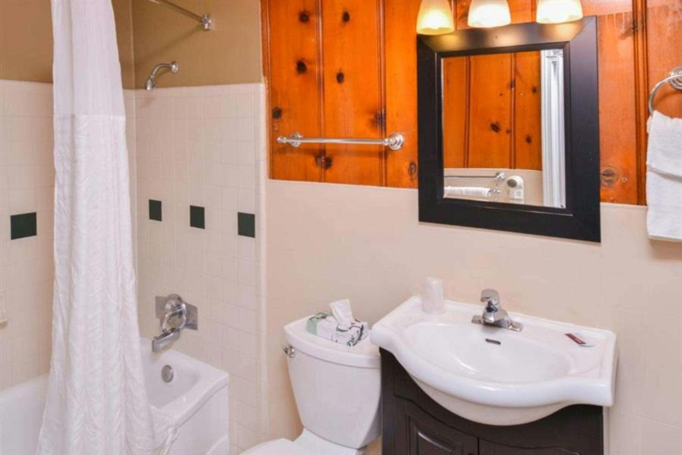 Hotel Courtesy Inn Downtown Eugene photo 5