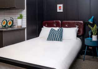 Hotel The Chicago Hotel Collection River North photo 4