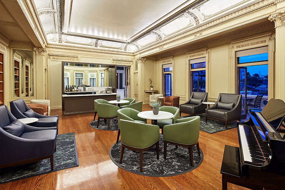 Hotel Glorietta Bay Inn photo 1