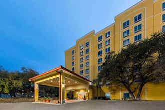 Hotel La Quinta Inn Ste Medical Ctr photo 1
