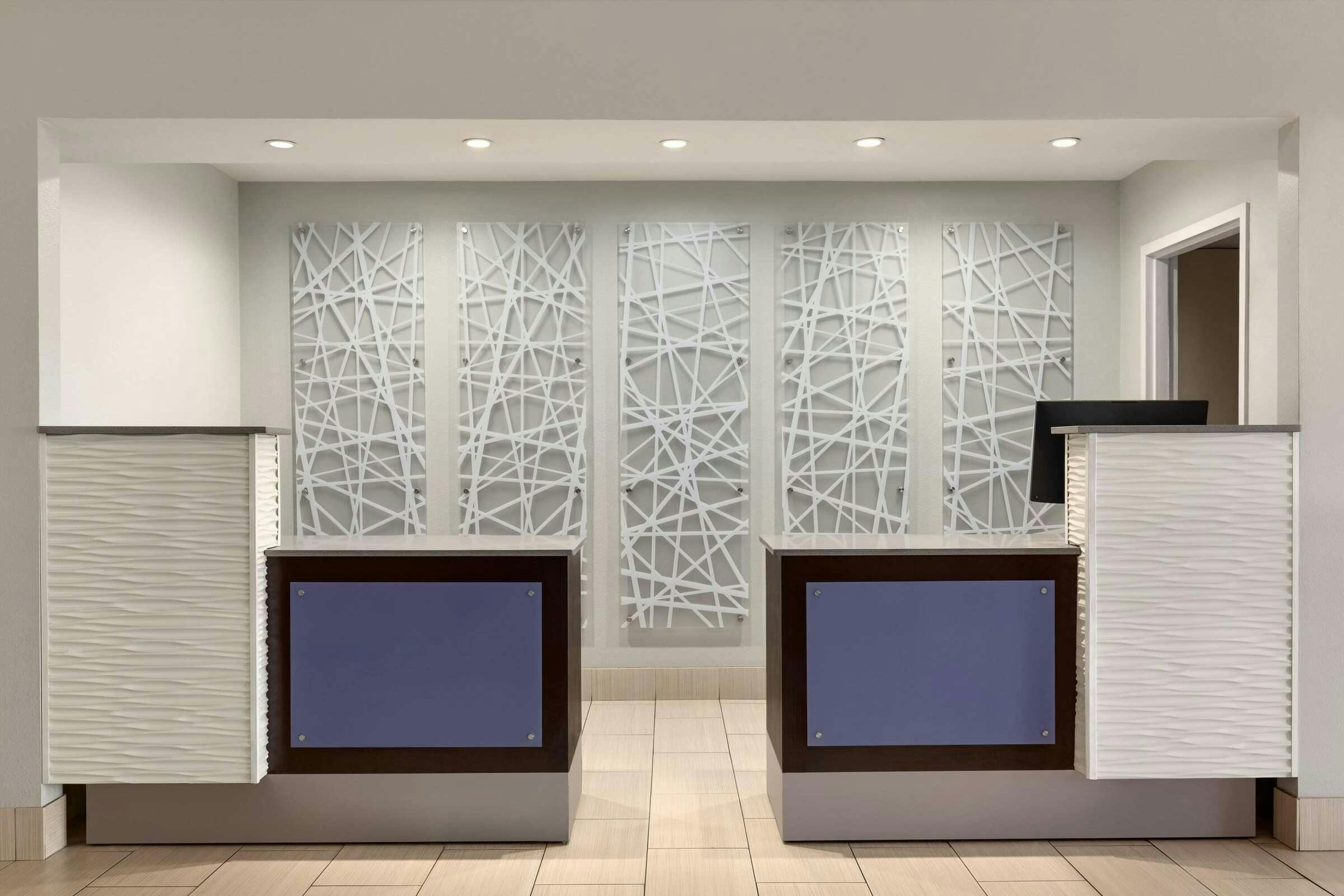 Hotel La Quinta Inn Ste Fairfield photo 2