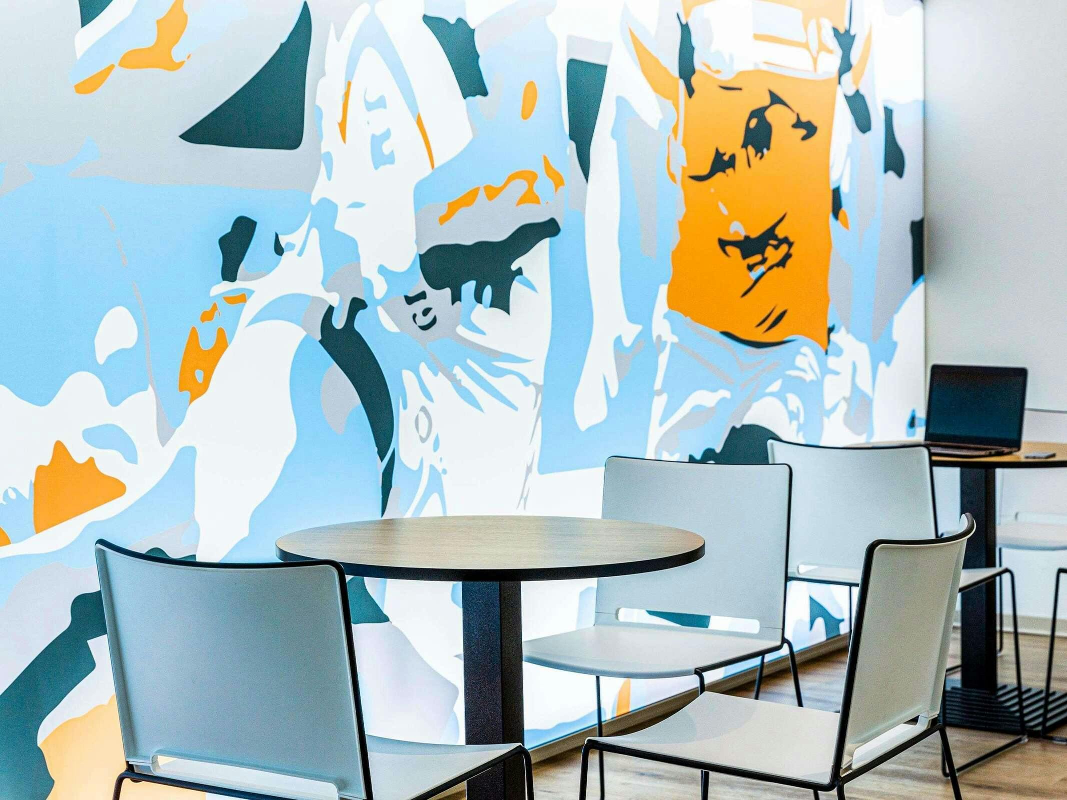 Hotel Ibis Styles Toulouse Nord Sesquières photo 1