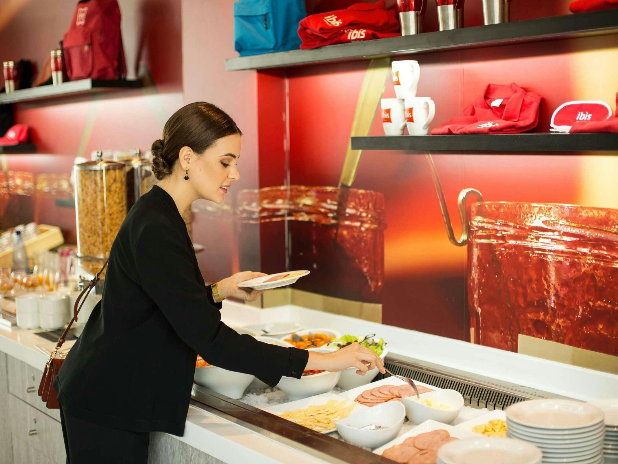 Hotel Ibis Casa Voyageurs photo 3