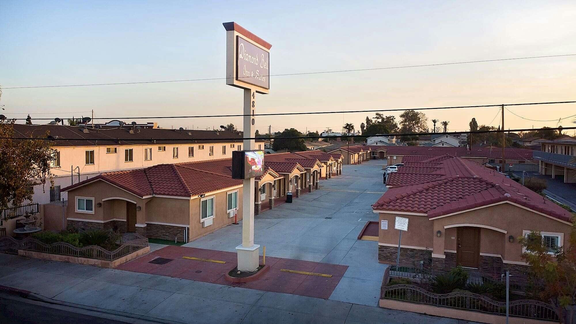 Diamond Bell Inn And Suites