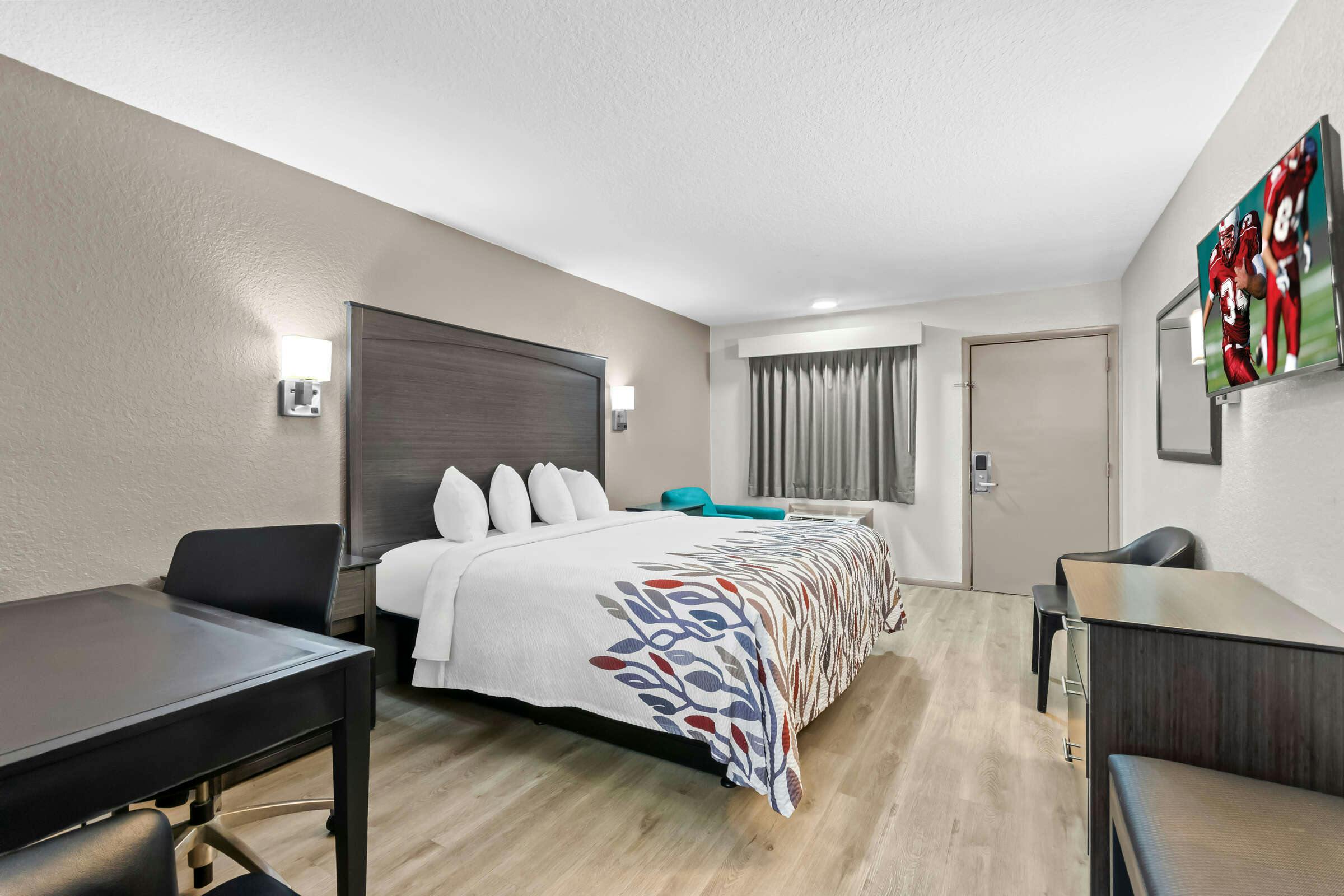 Hotel Red Roof Inn Panama City Beach photo 4