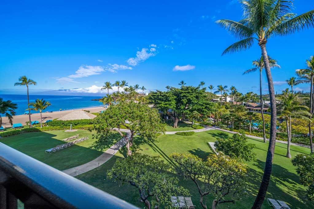 Hotel OUTRIGGER Kaanapali Beach Resort photo 4