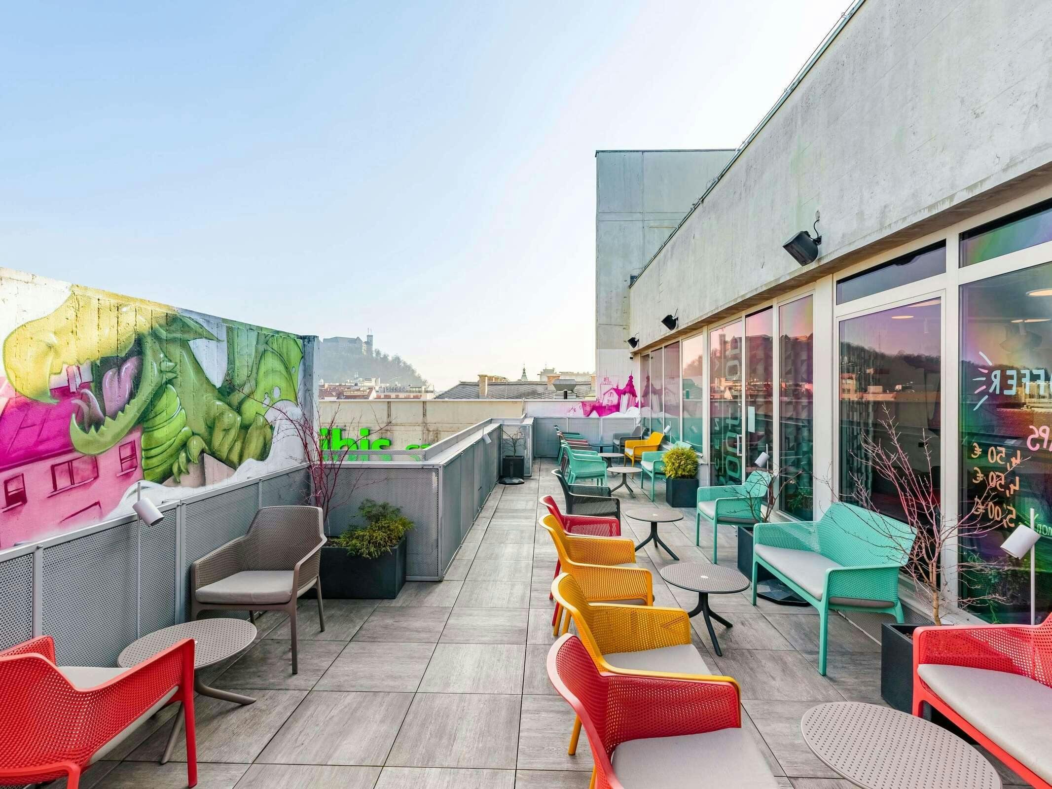 Hotel Ibis Styles Ljubljana The Fuzzy Log photo 2